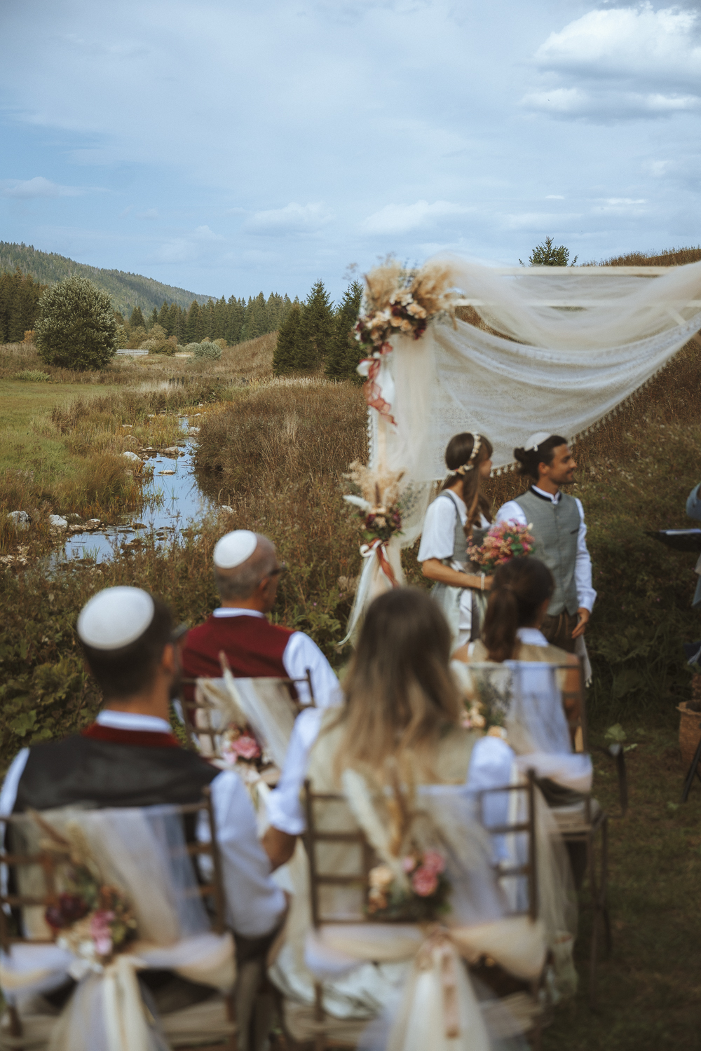 An Intimate traditional Jewish Wedding in France - the kind of love that changes something in you - Anne Gerzat Photographe