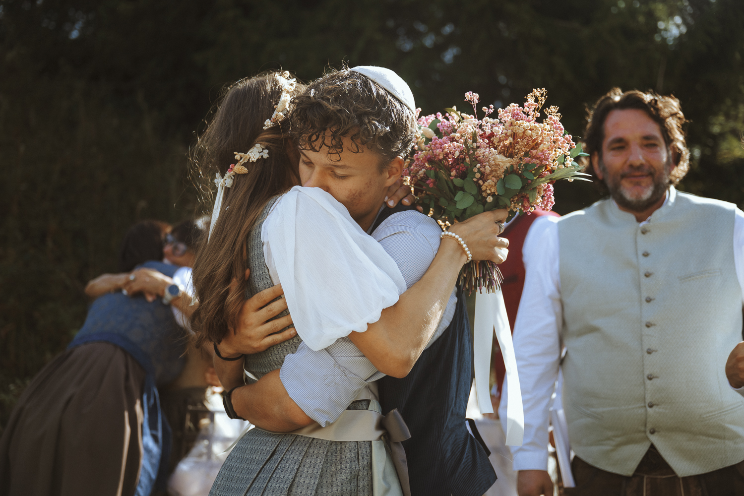 An Intimate traditional Jewish Wedding in France - the kind of love that changes something in you - Anne Gerzat Photographe