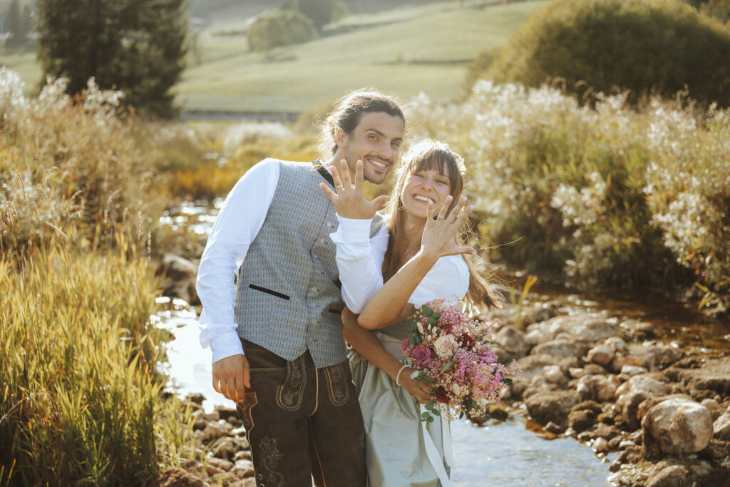 traditional wedding - intimate jewish wedding in France, Jura, close to Switzerland - elopement wedding - Anne Gerzat
